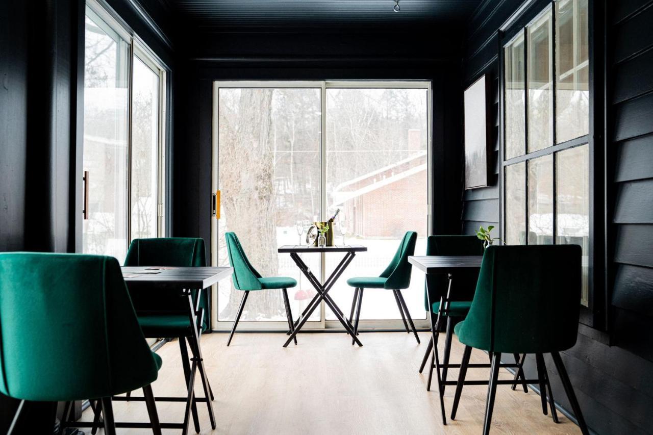 Launchpoint Lodge Lincoln Bagian luar foto