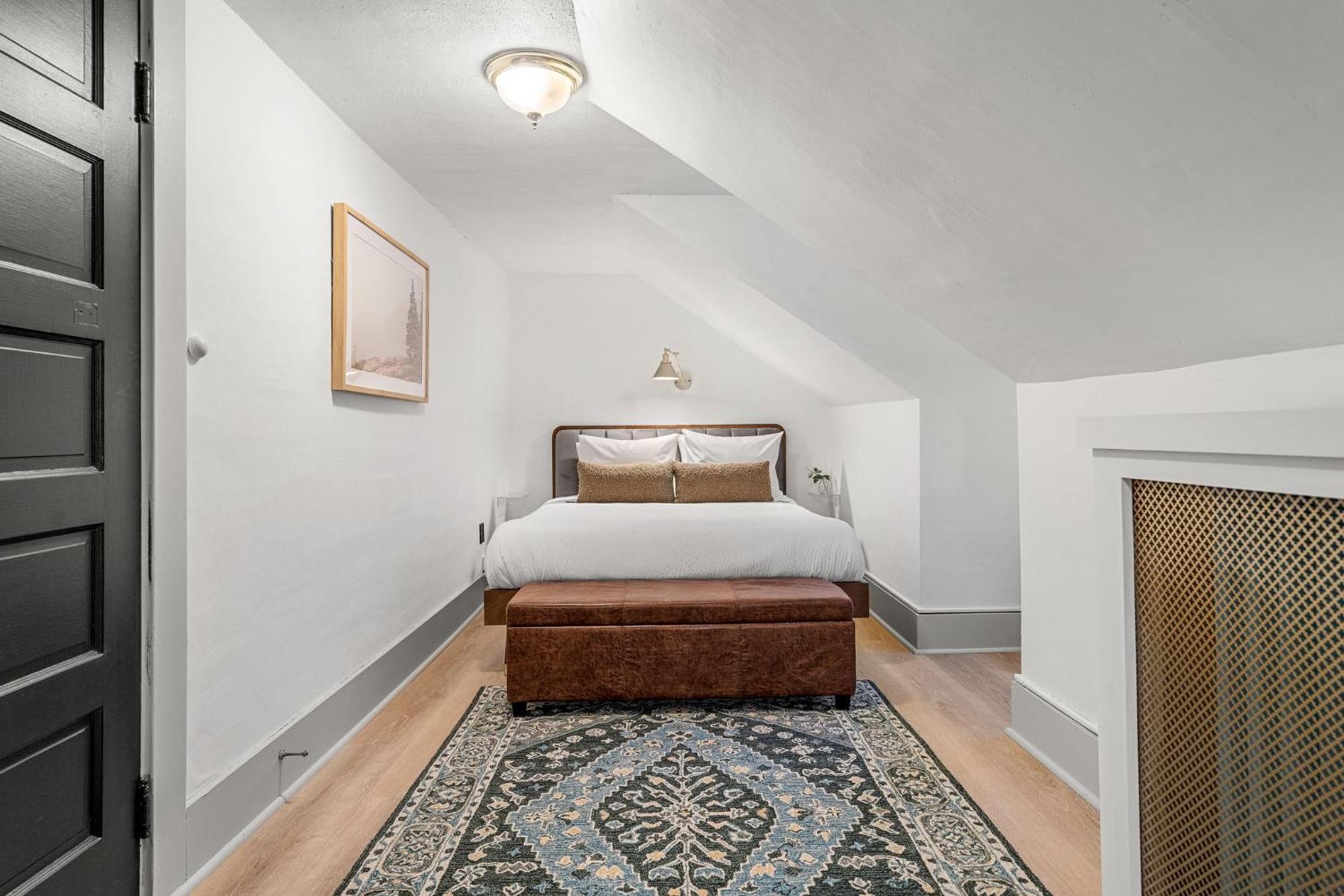 Launchpoint Lodge Lincoln Bagian luar foto